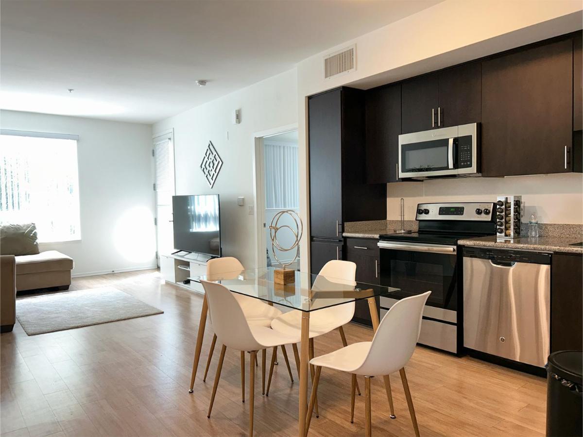 Beautiful In Hollywood 1br & 1bd
