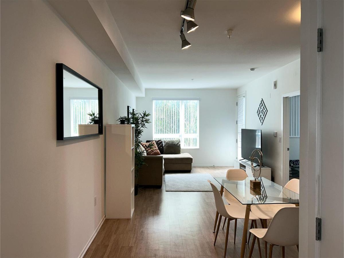 Beautiful In Hollywood 1br & 1bd Apartment Los Angeles