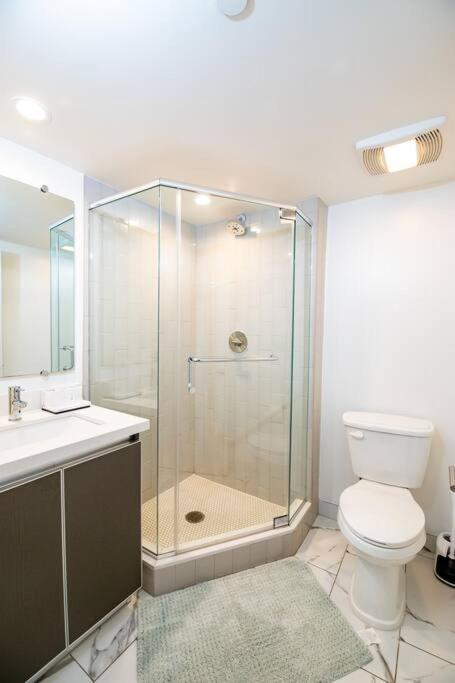 Luxury 2bed/2bath In West Hollywood W/ Rooftop Apartment