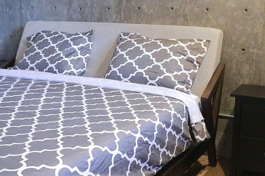The Haas, Trademark Collection * Los Angeles