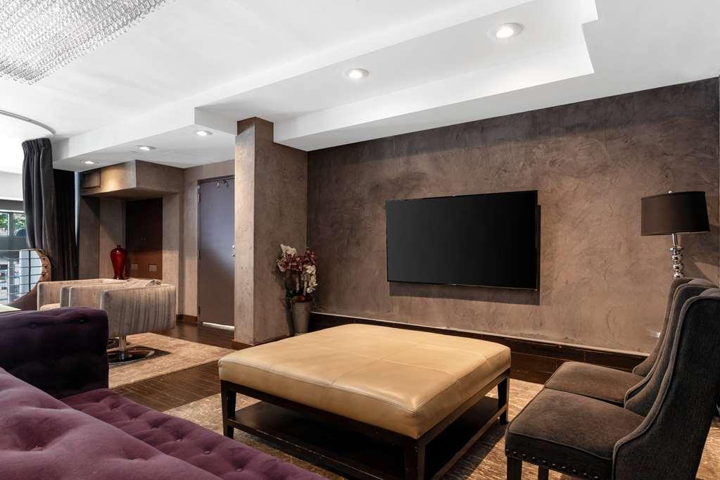 O By Luxurban. Trademark Hotel