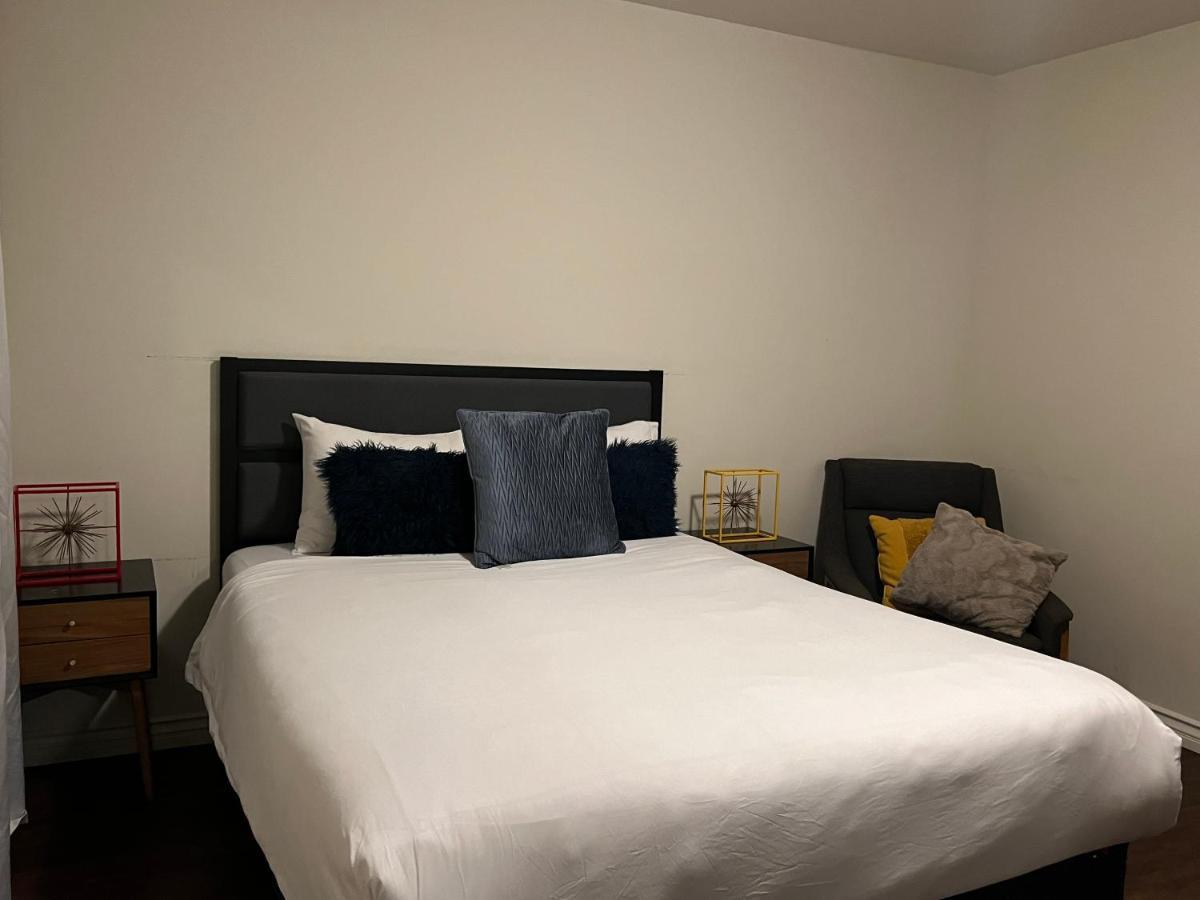 Centrally Located Ucla Apartment