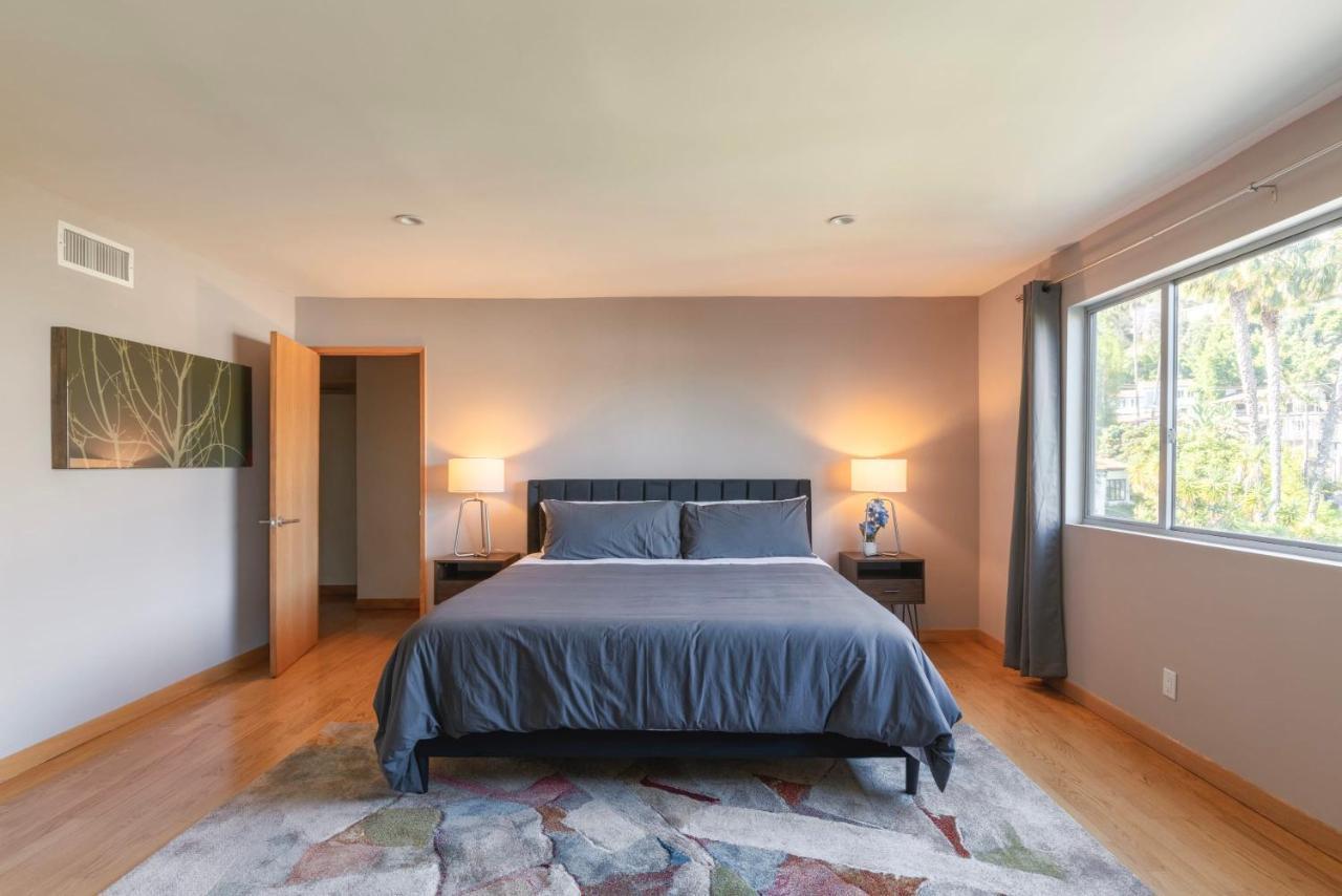 6mil 5br Sunset Strip Jetliner Views Oasis Holiday home Los Angeles
