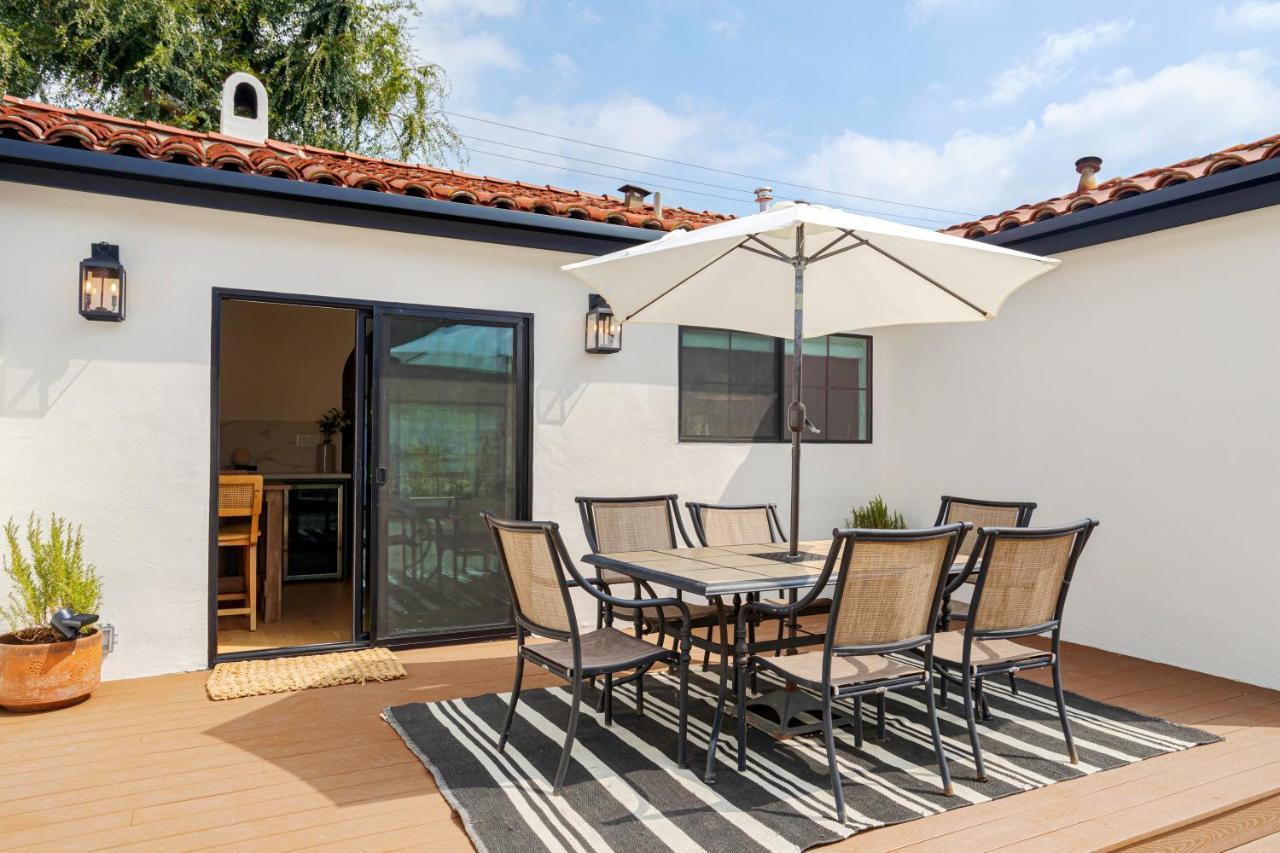 Designer 2 Bed Near Universal Sleeps 8 Hot Tub Los Angeles