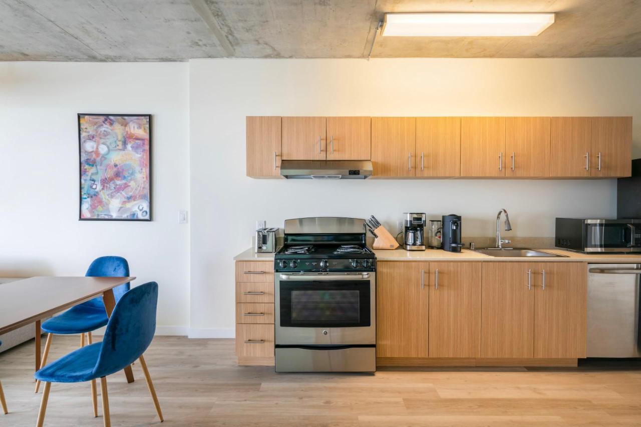 New 2br Upscale Hollywood Los Angeles