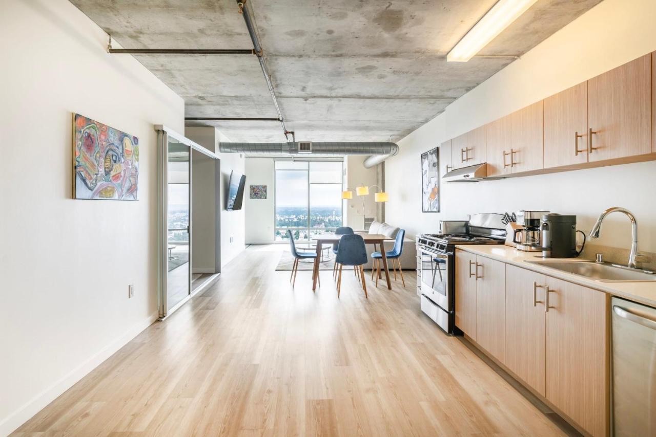 New 2br Upscale Hollywood Los Angeles