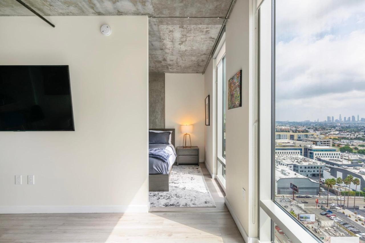 New 2br Upscale Hollywood Apartment *