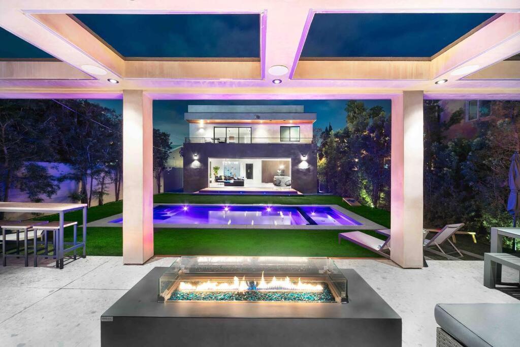 Hollywood Hills 5 Bedroom Villa, Pool, Rooftop, Parking Villa Los Angeles