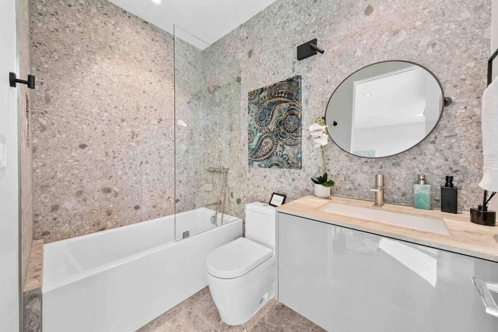 Hollywood Hills 5 Bedroom Villa, Pool, Rooftop, Parking Los Angeles