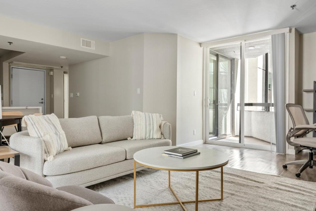 Hollywood 2br W Gym Pool Lounge Nr The 101 Lax-730 Apartment *