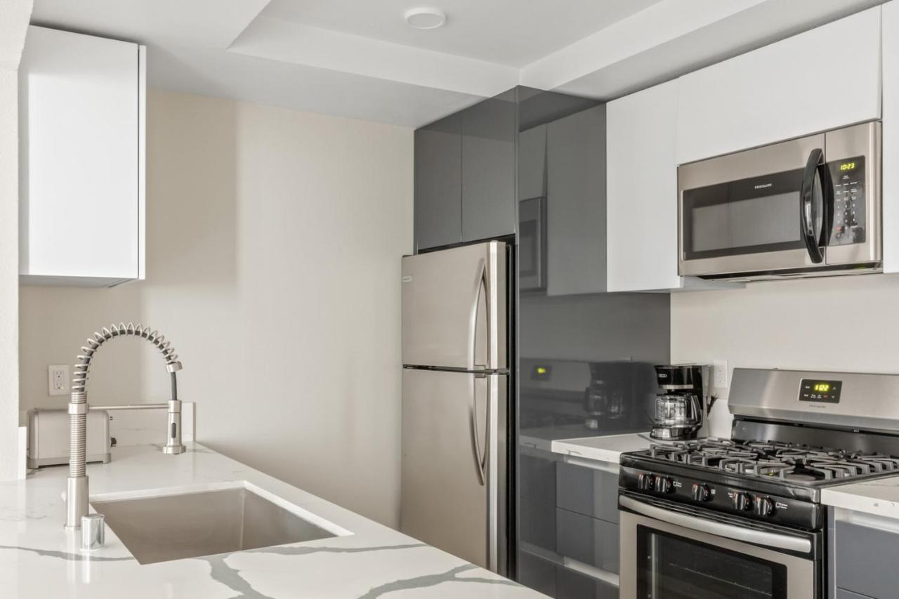 Hollywood 2br W Gym Pool Lounge Nr The 101 Lax-730 * Los Angeles