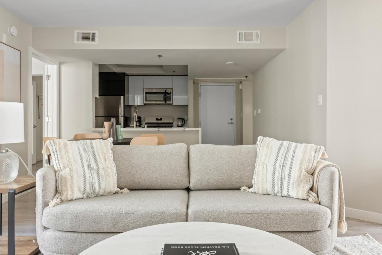 Apartment Hollywood 2br W Gym Pool Lounge Nr The 101 Lax-730