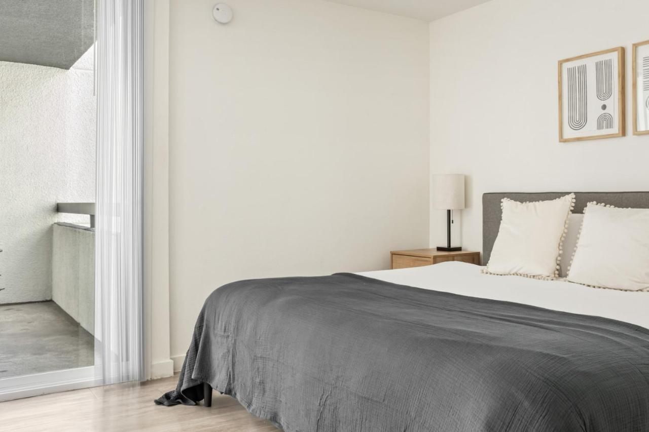 Hollywood 2br W Gym Pool Lounge Nr The 101 Lax-730 * Los Angeles