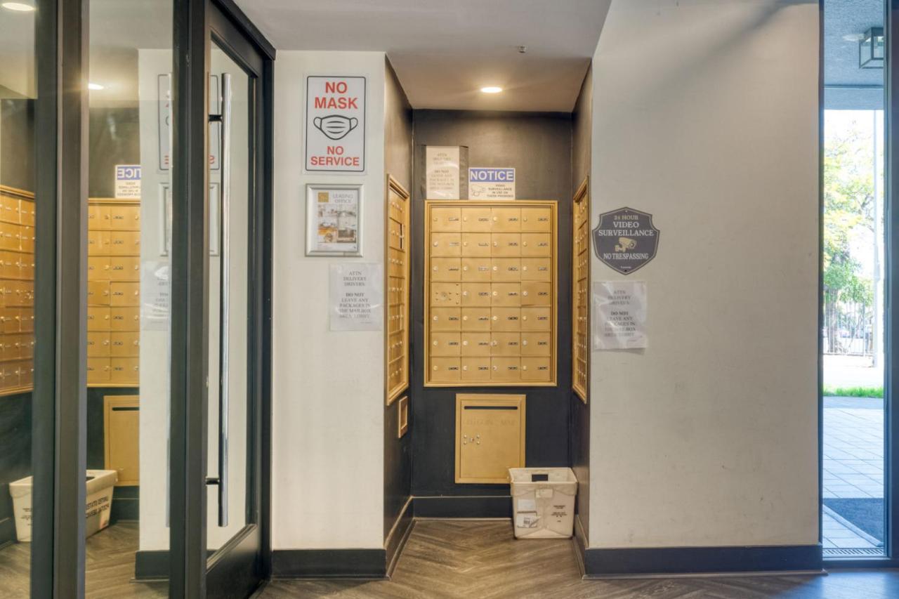 Apartment Hollywood 2br W Gym Pool Lounge Nr The 101 Lax-730 Los Angeles