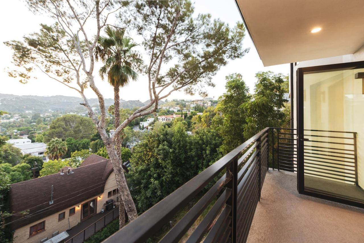 Brand New Luxurious Hollywood Estate 4 Bedroom , 7 Bathrooms 3 Parking Spaces With 360 Views Of La