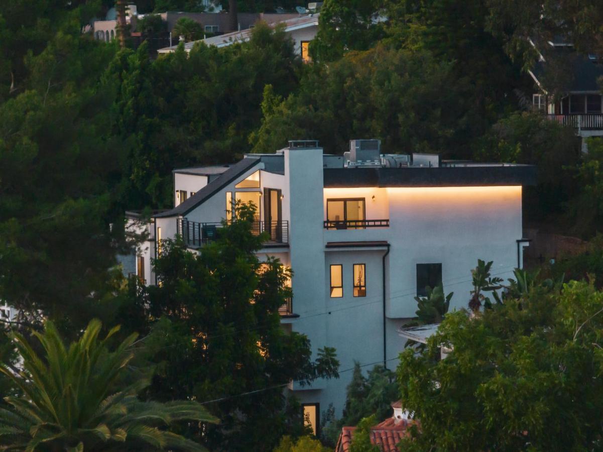 Brand New Luxurious Hollywood Estate 4 Bedroom , 7 Bathrooms 3 Parking Spaces With 360 Views Of La Holiday home