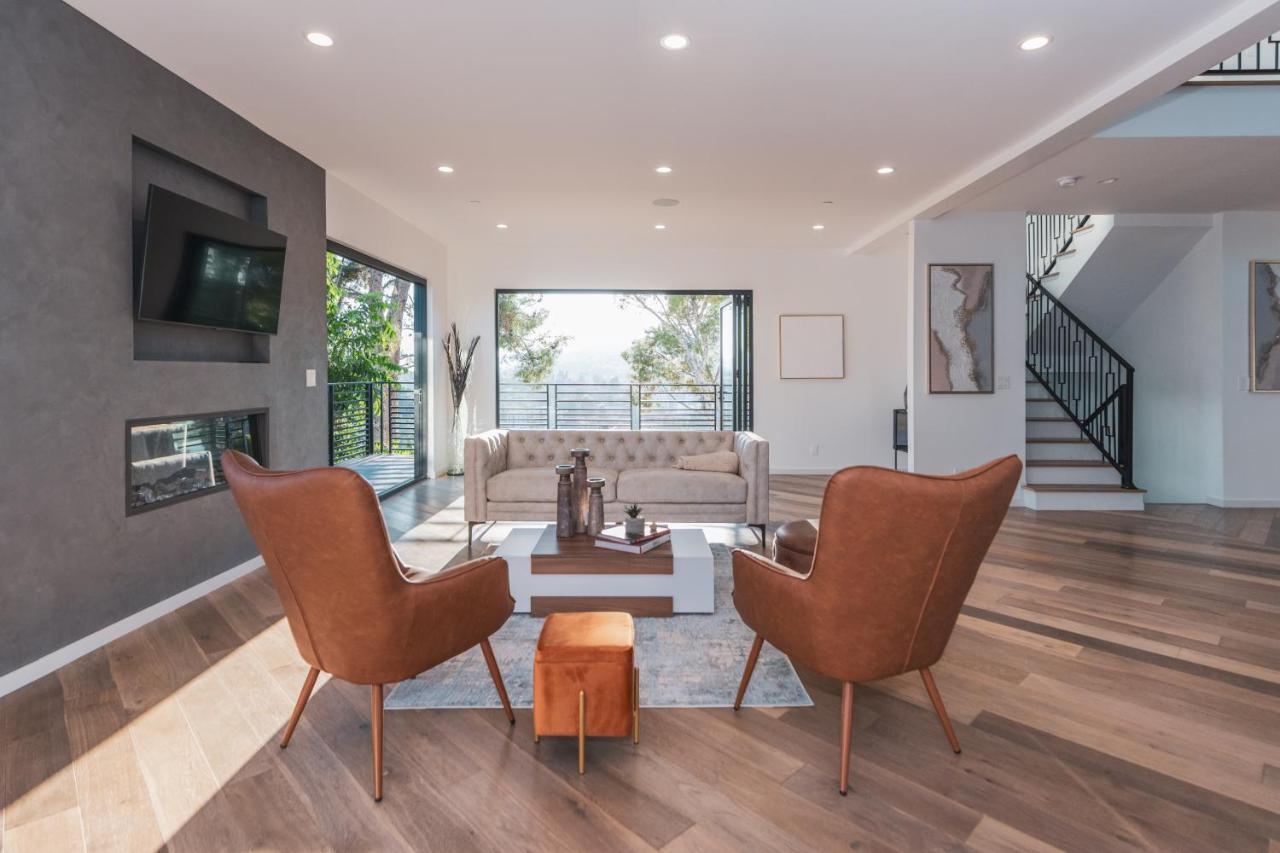Brand New Luxurious Hollywood Estate 4 Bedroom , 7 Bathrooms 3 Parking Spaces With 360 Views Of La * Los Angeles