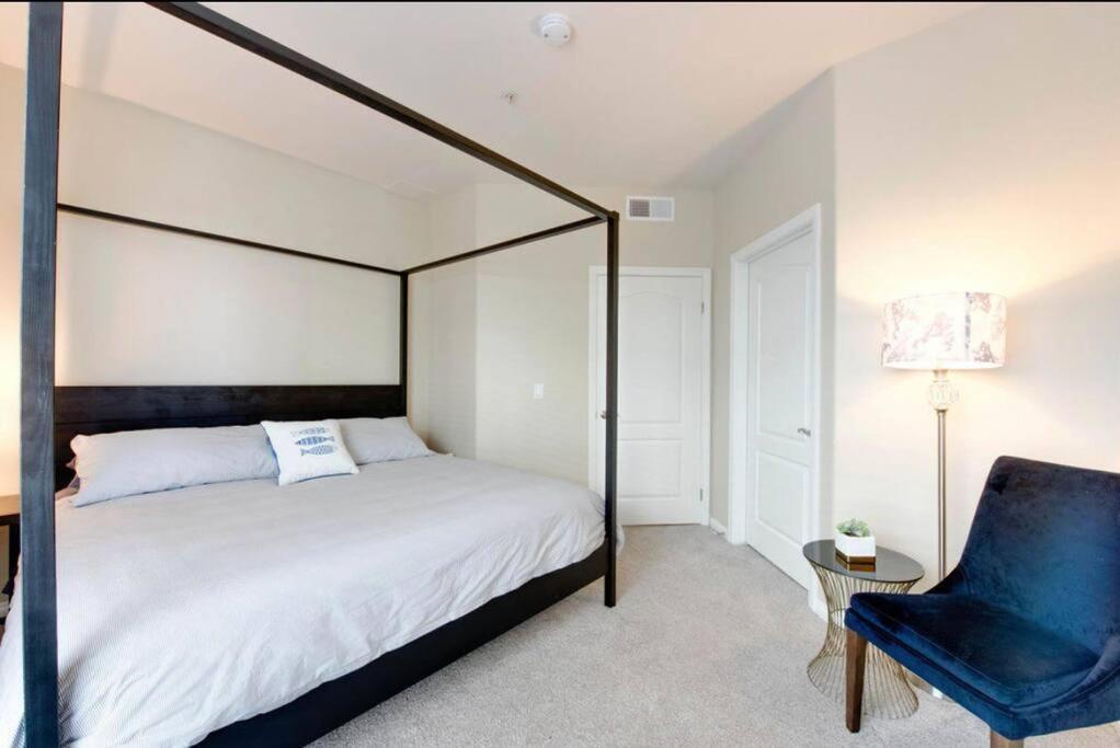 The Nest A Spacious 1 Bedroom With A Pool View *