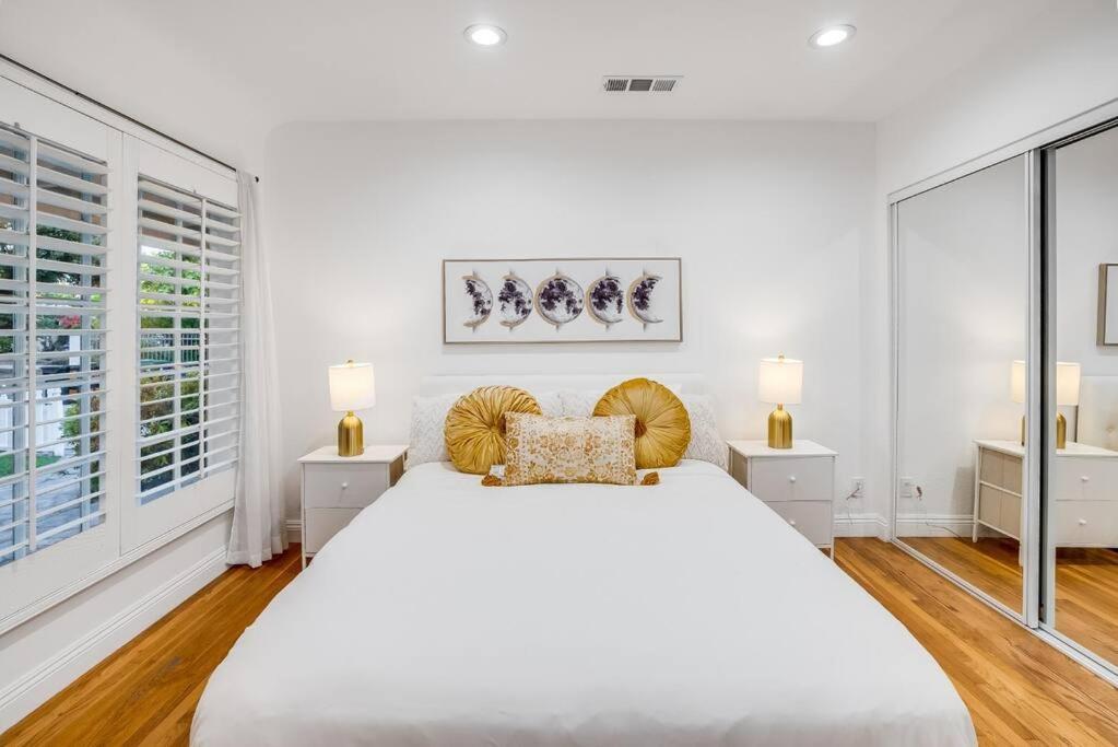 Prime Location! House W/pool 7 Mins To Universal, 10 Mins To Hollywood Los Angeles