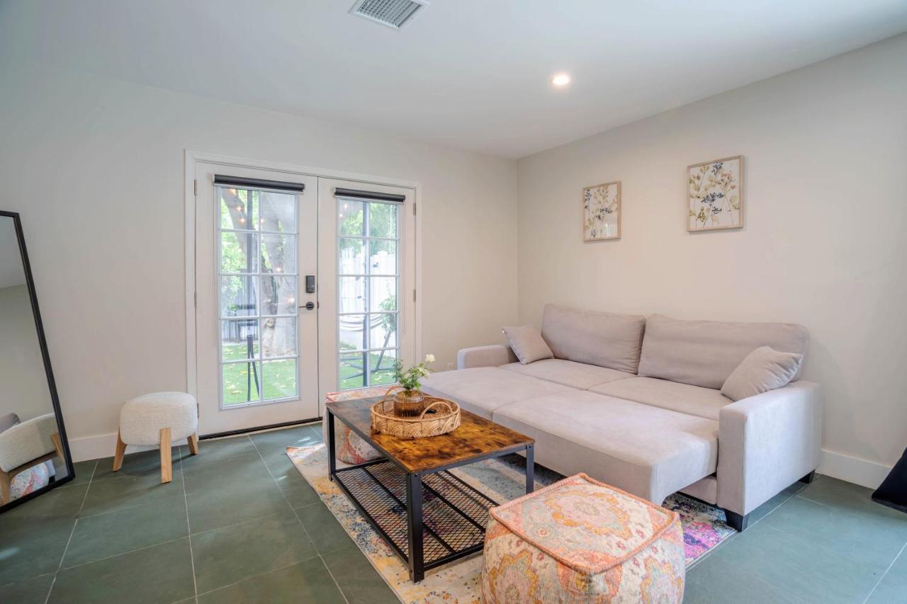 Serene 1 Bed With Patio Sleeps 6