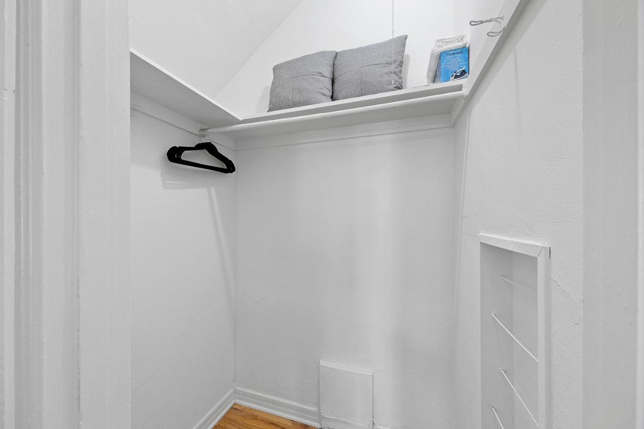 Beverly Hills Stylish & 1 Bedroom + Parking