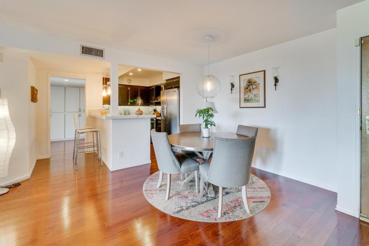 Apartment Granada Hills With Community Pool And Workspace