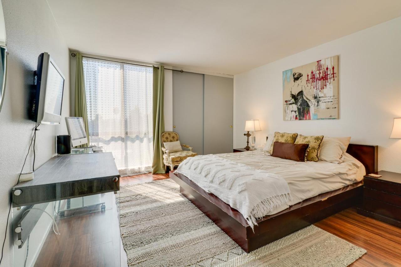 Granada Hills With Community Pool And Workspace Apartment