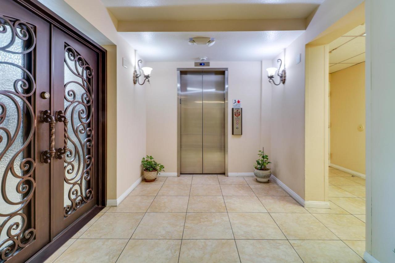 Granada Hills With Community Pool And Workspace Apartment