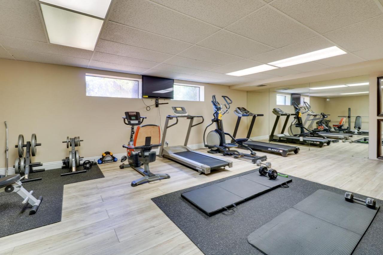 Apartment Granada Hills With Community Pool And Workspace *