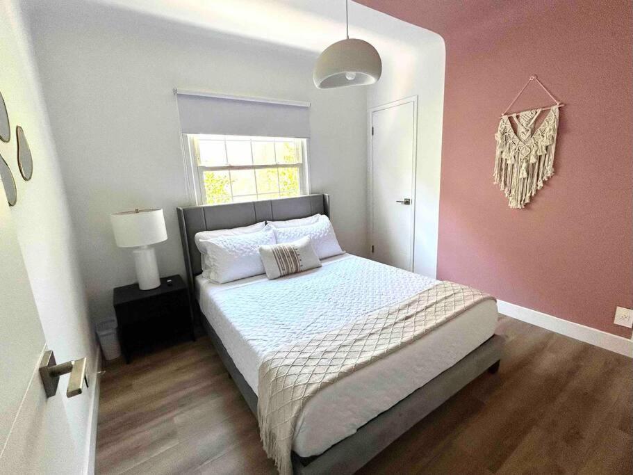 Spacious 4br In Angeles * Los Angeles