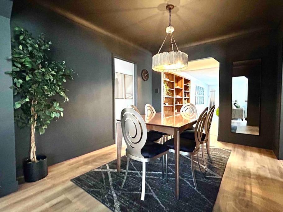 Spacious 4br In Angeles Holiday home Los Angeles