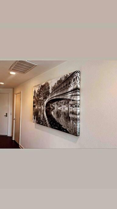Downtown Penthouse W Luxury Gym-pool-near Universal Hollywood Los Angeles
