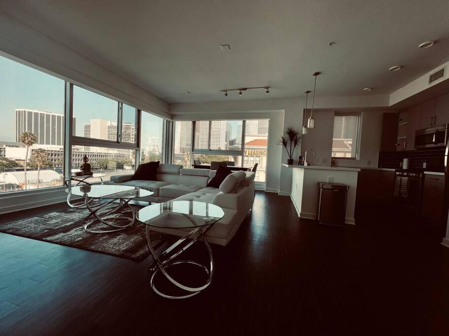 Downtown Penthouse W Luxury Gym-pool-near Universal Hollywood * Los Angeles