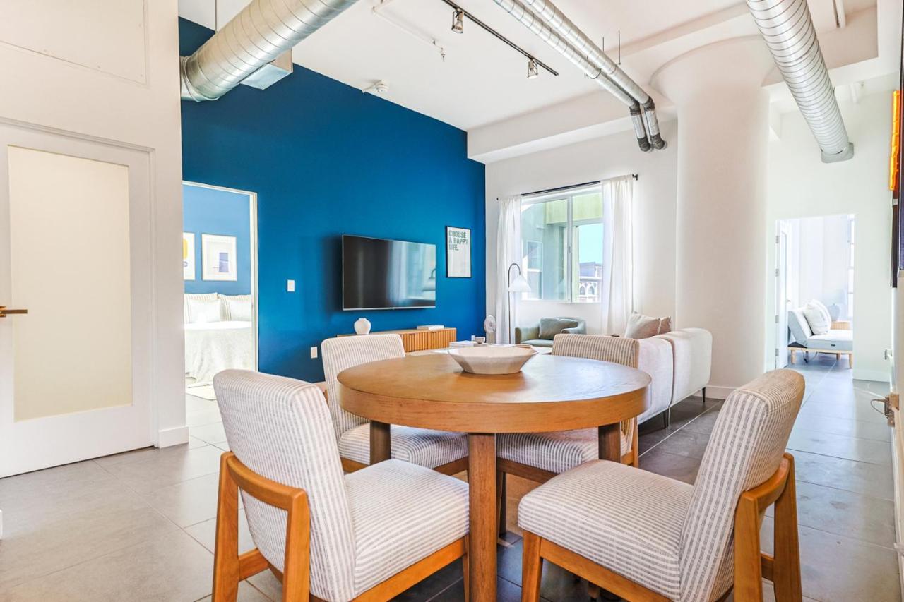 Sunny & Spacious 2Bdr & 1Bth In Downtown La Apartment