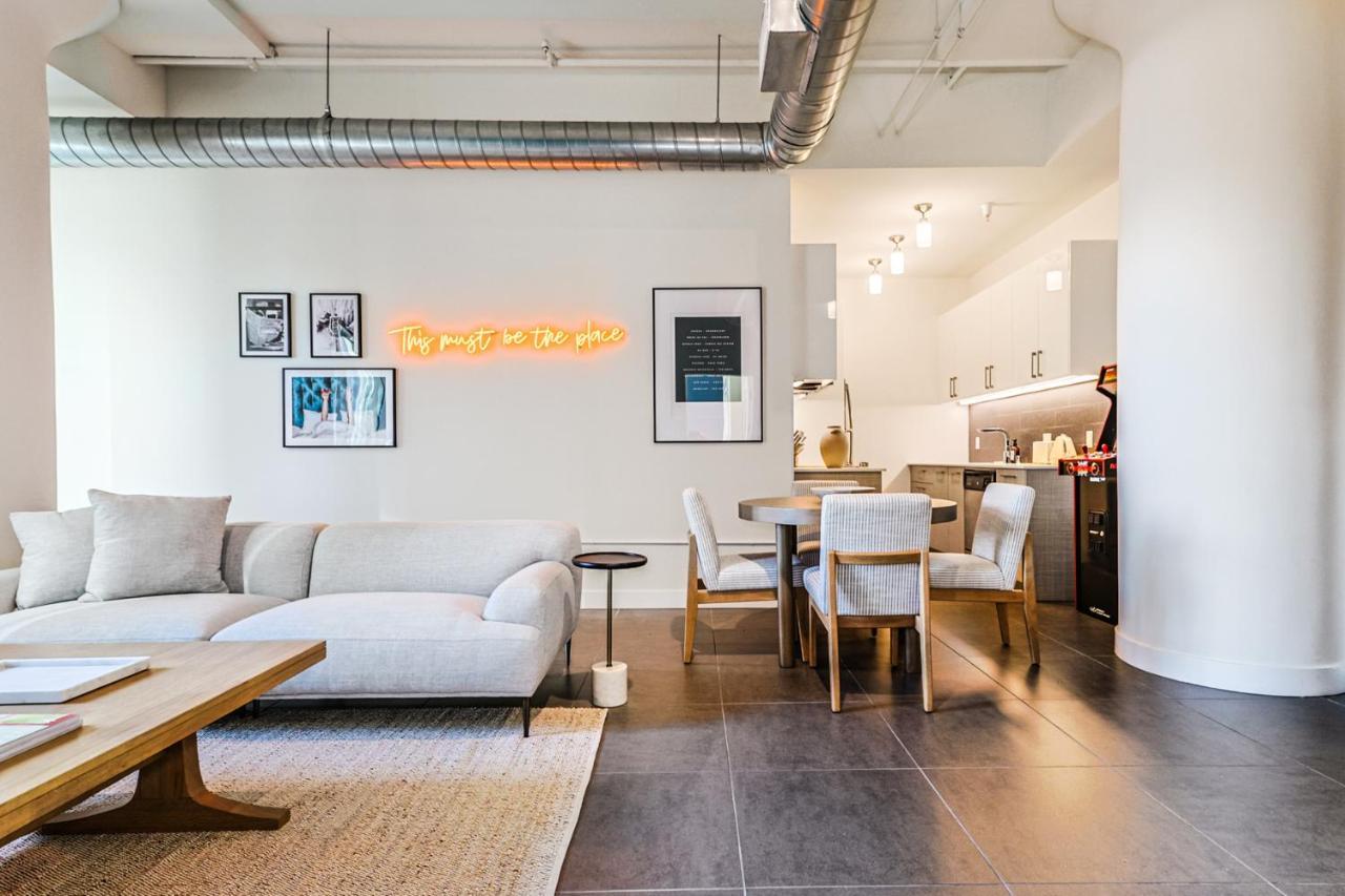 Sunny & Spacious 2Bdr & 1Bth In Downtown La Apartment Los Angeles