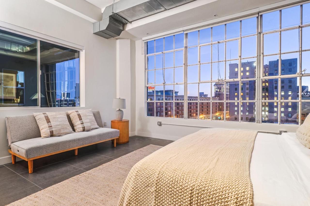 Sunny & Spacious 2Bdr & 1Bth In Downtown La * Los Angeles
