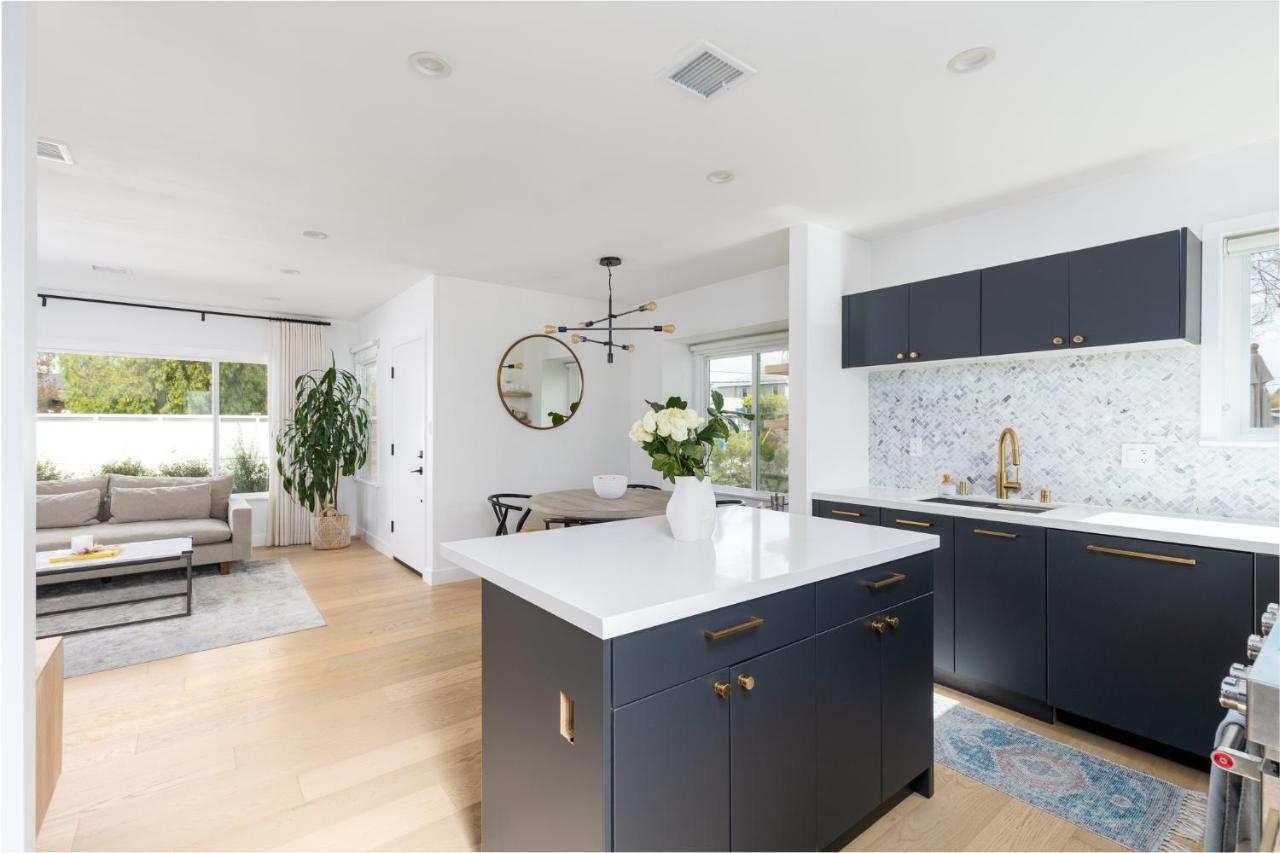 Acomodação com café da manhã  Beautiful 3 Bedroom In Mar Vista
