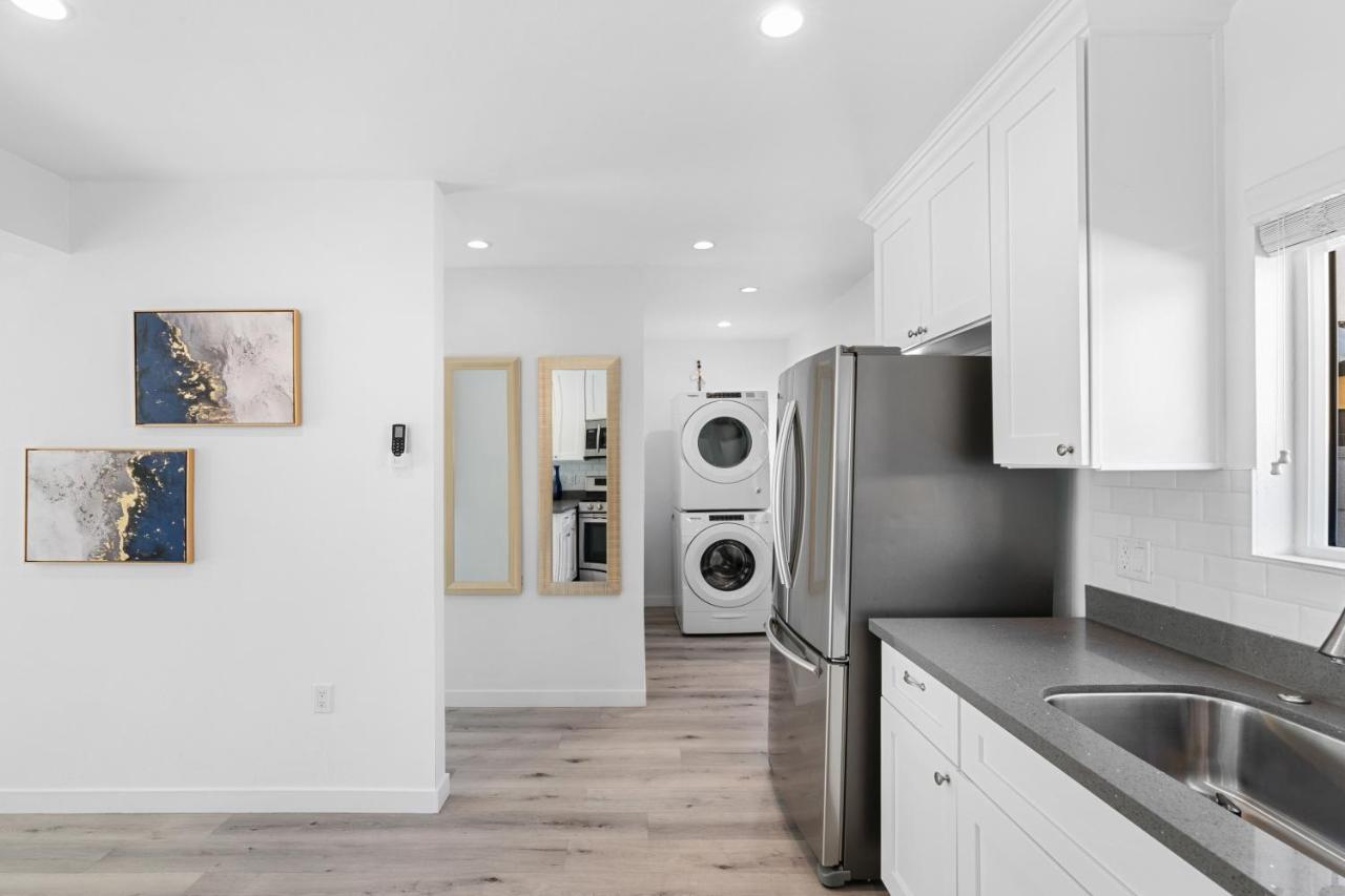 Muirfield Chic With Parking * Los Angeles