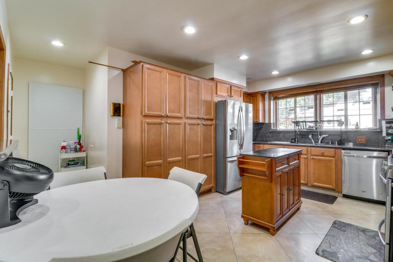 Holiday home North Hills Oasis With Private Pool, Near Golfing *