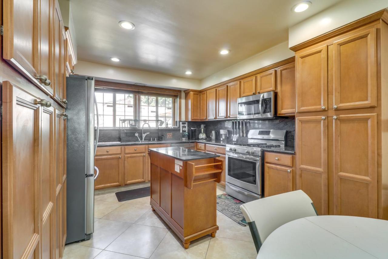 Holiday home North Hills Oasis With Private Pool, Near Golfing *
