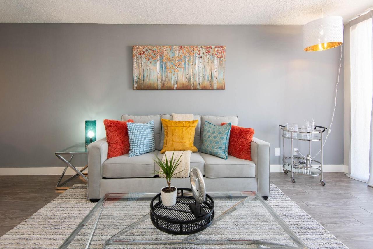 Luxury One Bedroom Free Parking&pool Apartment Los Angeles