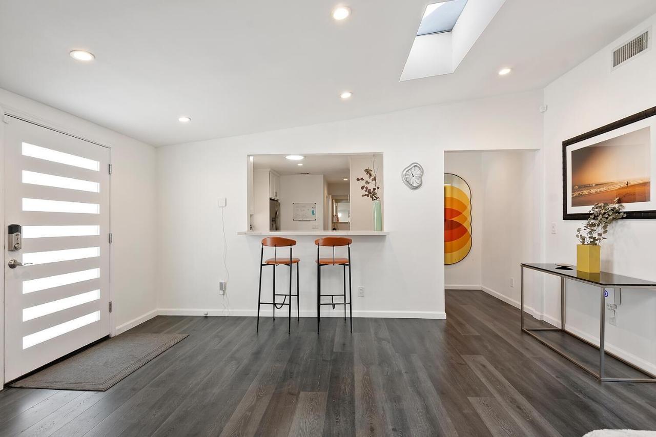 Lovely North Hollywood House Near Universal