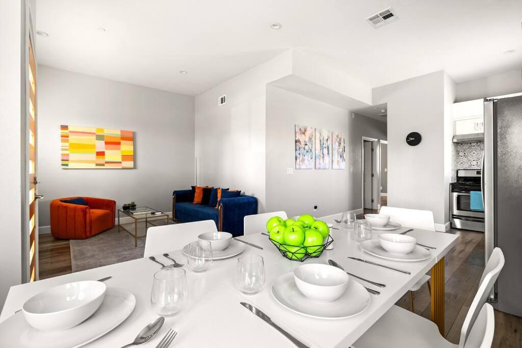 New Luxury Townhome Sleeps 9 Near Usc/dtla/expo *