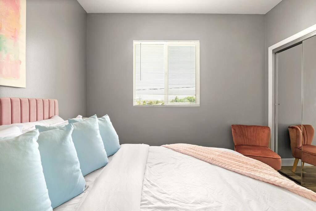 Fun Mid-city New Sleeps 10 Near Usc/dtla/expo Apartamento