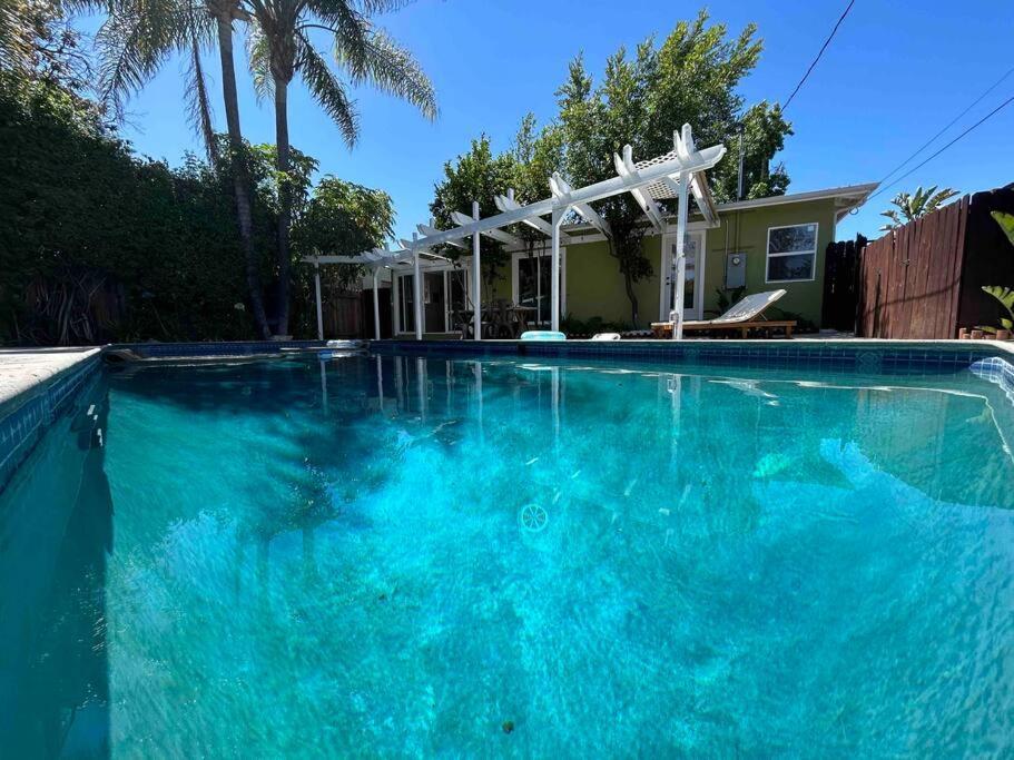 La - Newly Designed 4br With Pool & By Topanga Villa *