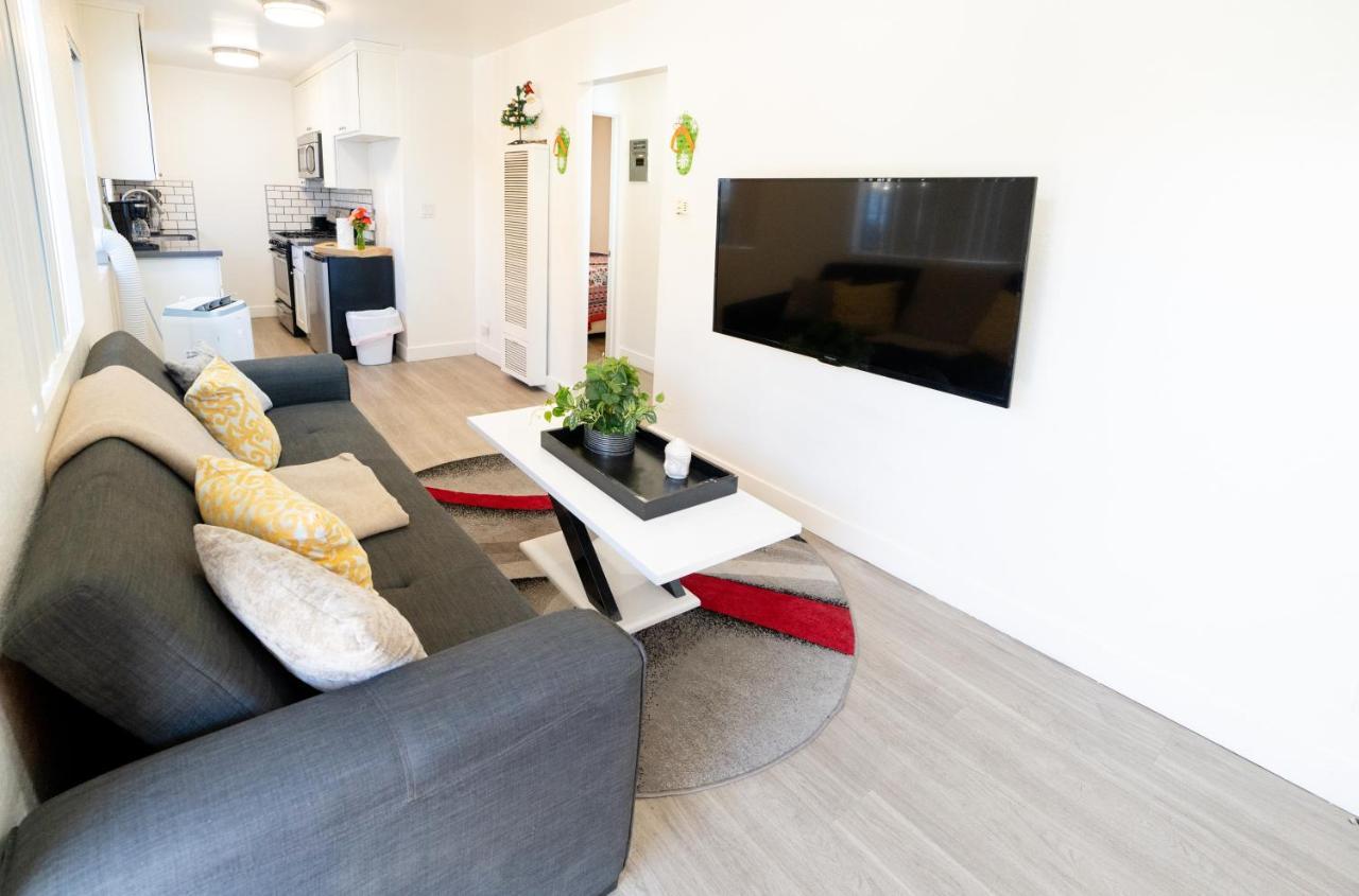 Cozy Small 2 Bedroom In Koreatown/hollywood *