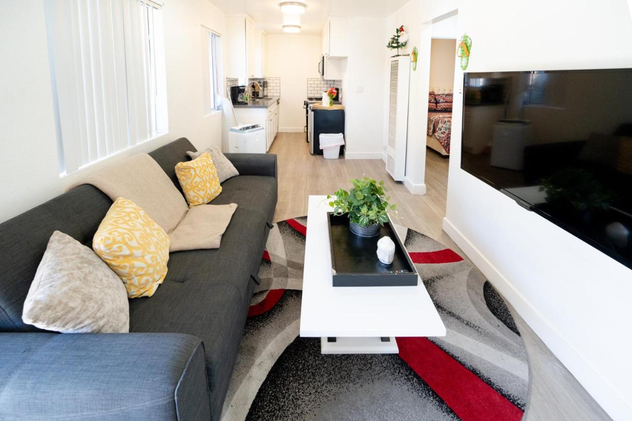 Cozy Small 2 Bedroom In Koreatown/hollywood *