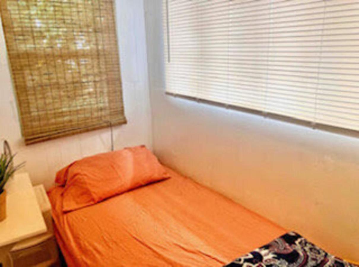 Holiday home Skyline Vitali Siesta Couch Quarters In Heart Of Echo Park Dtla Awaits Los Angeles