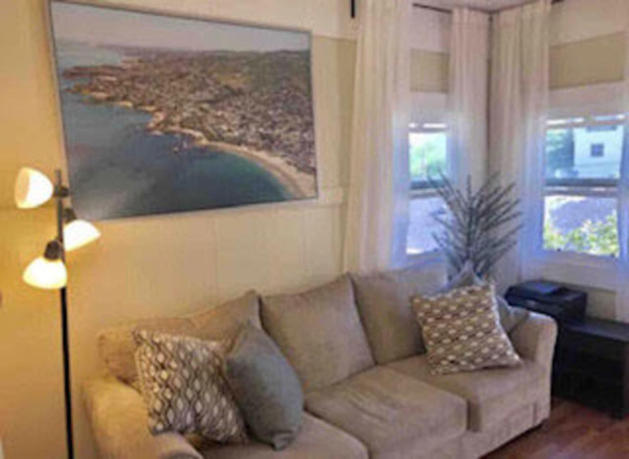 Skyline Vitali Siesta Couch Quarters In Heart Of Echo Park Dtla Awaits Holiday home
