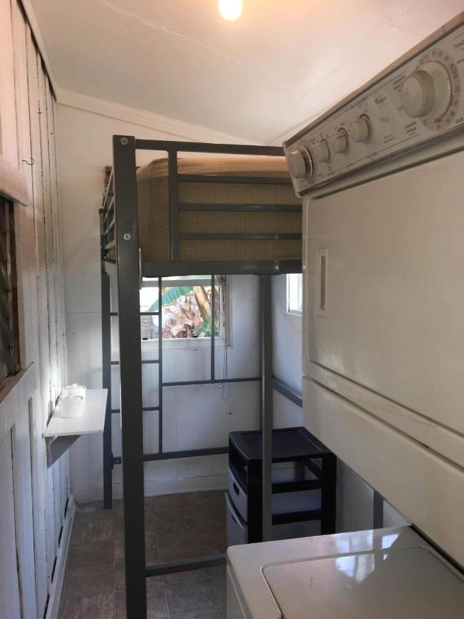 Skyline Vitali Siesta Couch Quarters In Heart Of Echo Park Dtla Awaits *